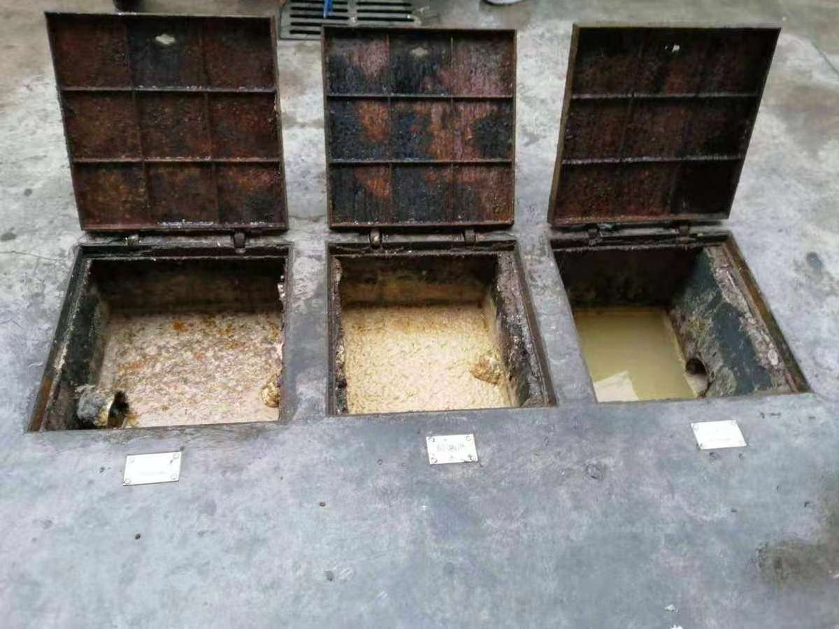 四更镇清理隔油池-污水池清掏