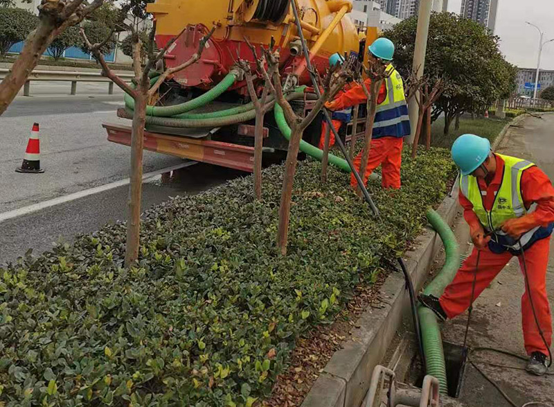 四更镇市政管道清淤