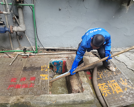 四更镇清掏化粪池